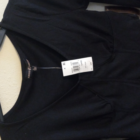 Almost Famous Crop tops long sleeve Size L Color Black - Picture 2 of 5